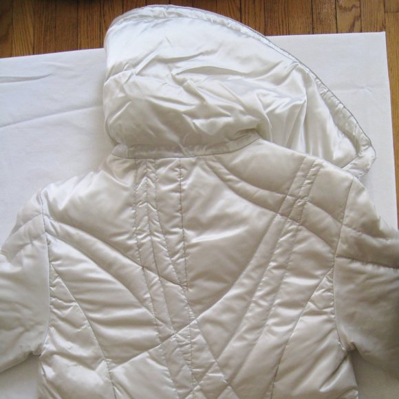 Sold! Moncler ~ Long Down Coat ~ Off White Cream ~ Sz: Small to Med - Picture 4 of 13